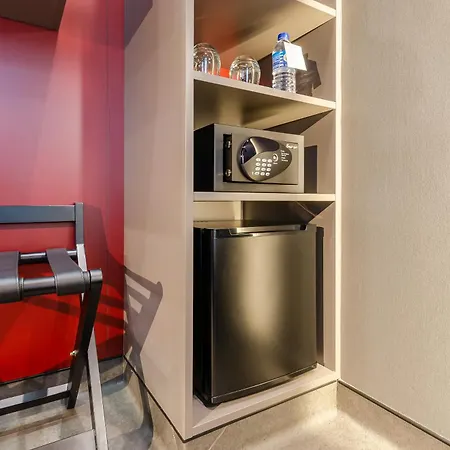 Otel Lx Arch 3*